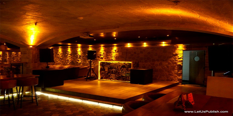 Cafe Public Connection