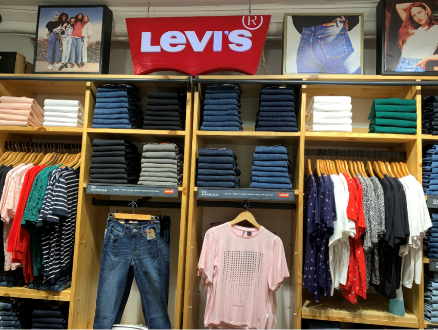 levis store in cp